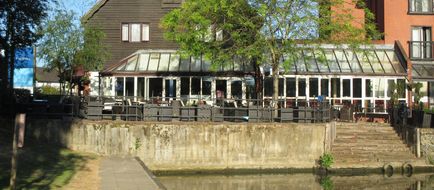 The Bridge Hotel Exterior