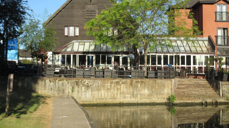 The Bridge Hotel Exterior