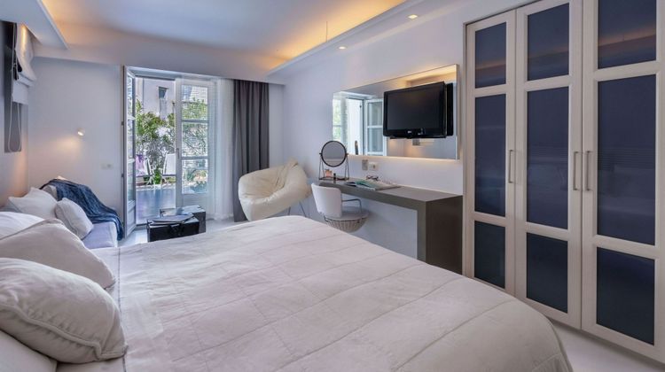 Semeli Hotel Room