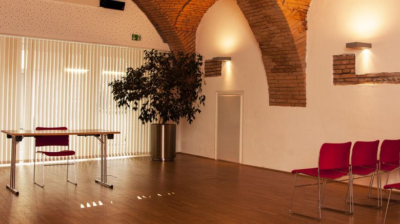 <b>Boutique Hotel Hauser Meeting</b>. Images powered by <a href="https://www.leonardoworldwide.com/" title="Leonardo Worldwide" target="_blank">Leonardo</a>.