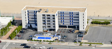 Schooner Motor Inn Exterior