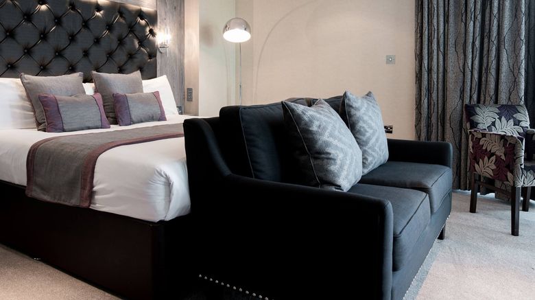 <b>The Grand Hotel, Swansea Suite</b>. Images powered by <a href="https://www.leonardoworldwide.com/" title="Leonardo Worldwide" target="_blank">Leonardo</a>.