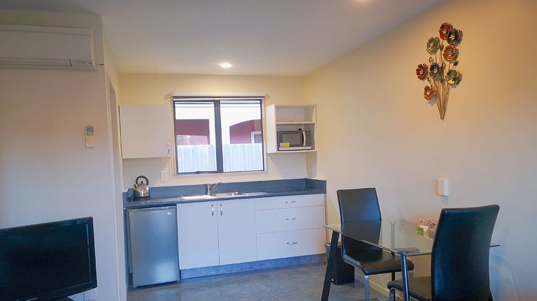 <b>Aston Court Motel Room</b>. Images powered by <a href="https://www.leonardoworldwide.com/" title="Leonardo Worldwide" target="_blank">Leonardo</a>.