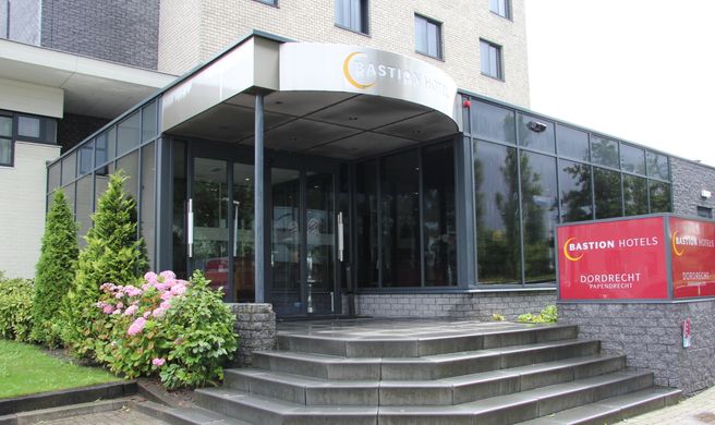 Bastion Hotel Exterior