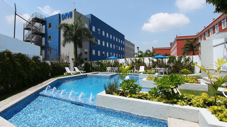 <b>One Cuernavaca Pool</b>. Images powered by <a href="https://www.leonardoworldwide.com/" title="Leonardo Worldwide" target="_blank">Leonardo</a>.