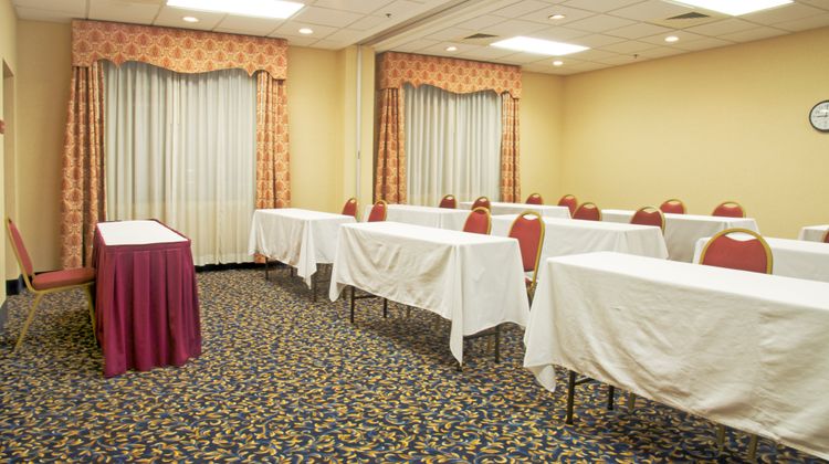 Holiday Inn Express & Stes Memorial Park Meeting