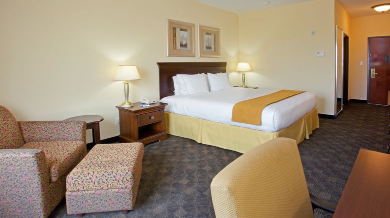 <b>Holiday Inn Express & Suites Pearland Room</b>. Images powered by <a href="https://www.leonardoworldwide.com/" title="Leonardo Worldwide" target="_blank">Leonardo</a>.