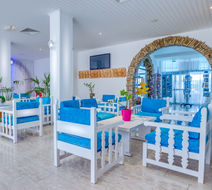 Sveltos Hotel Lobby