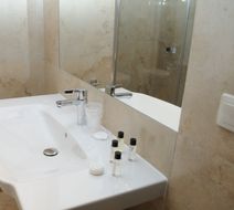 Hotel Arte-Brzeg Room