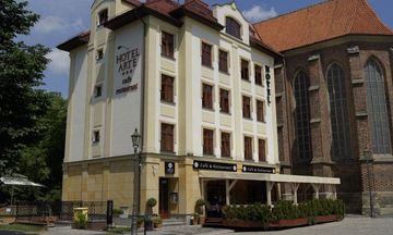 Hotel Arte-Brzeg