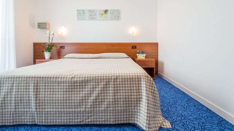 <b>Hotel Olympia Room</b>. Images powered by <a href="https://www.leonardoworldwide.com/" title="Leonardo Worldwide" target="_blank">Leonardo</a>.