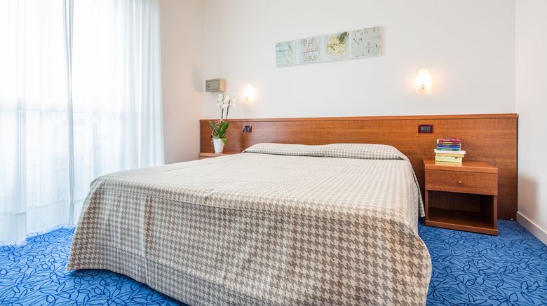 <b>Hotel Olympia Room</b>. Images powered by <a href="https://www.leonardoworldwide.com/" title="Leonardo Worldwide" target="_blank">Leonardo</a>.