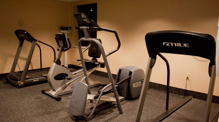 Holiday Inn Express & Suites Mentor Health Club