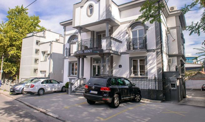 Hotel Mint Exterior