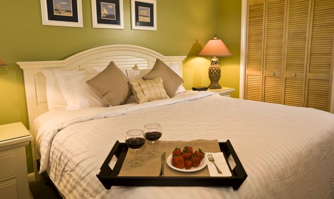 Ocean Pointe Suites at Key Largo Room