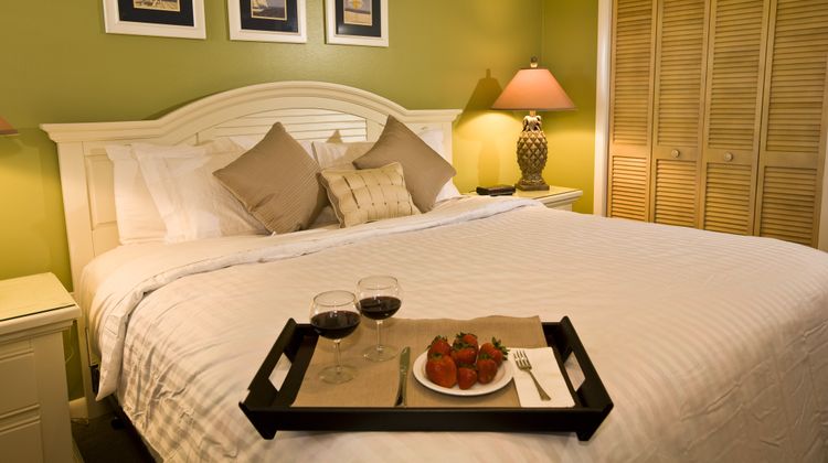 Ocean Pointe Suites at Key Largo Room