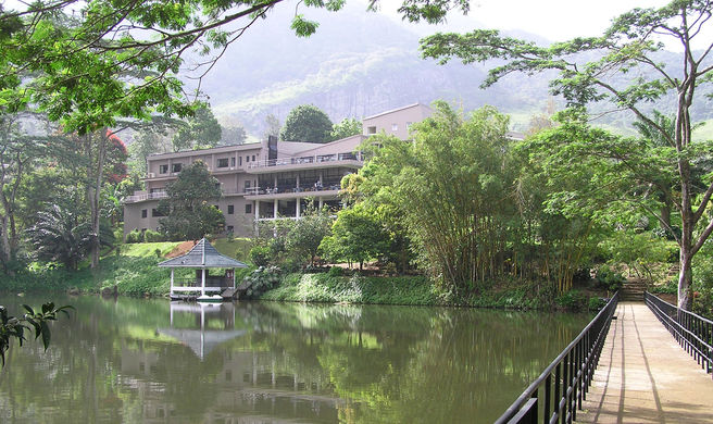 Hunas Falls Hotel Exterior