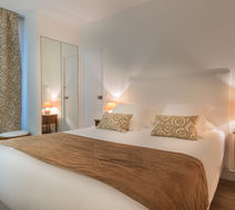 Arcadie Montparnasse Room