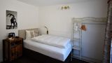 Cabana Hotel Room