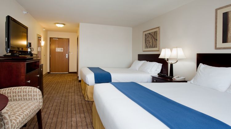 Holiday Inn Express Buffalo Room