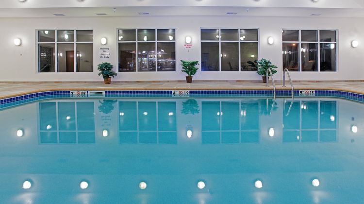 Holiday Inn Express Buffalo Pool
