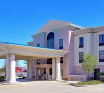 Holiday Inn Express Hotel & Suites Exterior