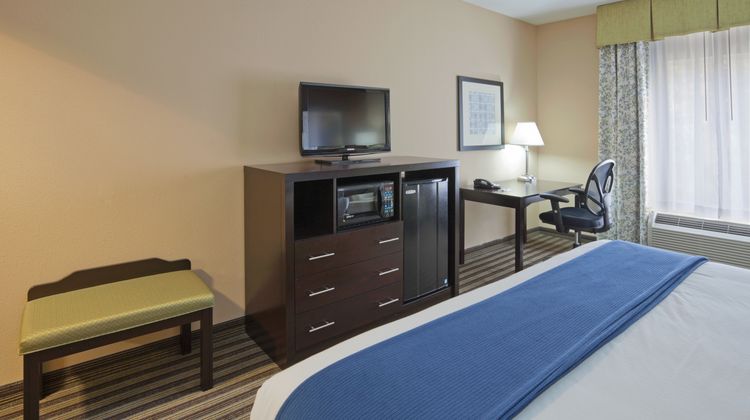Holiday Inn Express Columbia Room