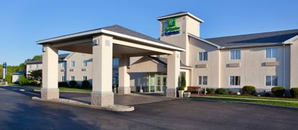 Holiday Inn Express Vermilion Exterior