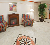 Holiday Inn Express Lobby