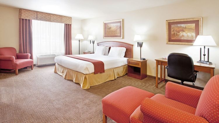 Holiday Inn Express & Suites Cedar City Room