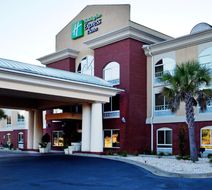 Holiday Inn Express Hotel & Suites Exterior