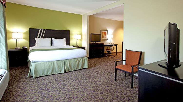 Holiday Inn Express Htl & Stes Univ Area Suite