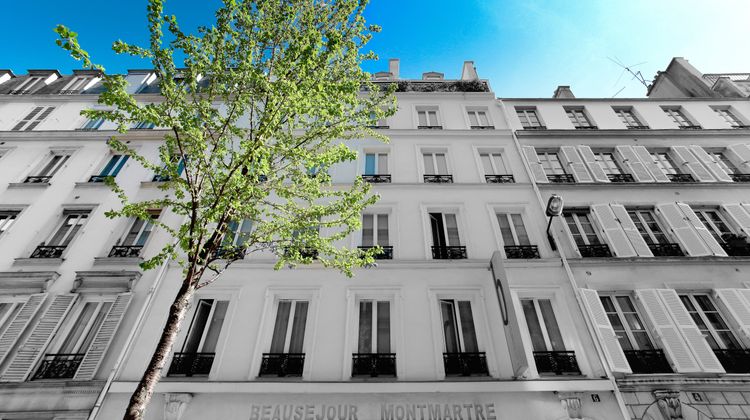 B Montmartre Exterior