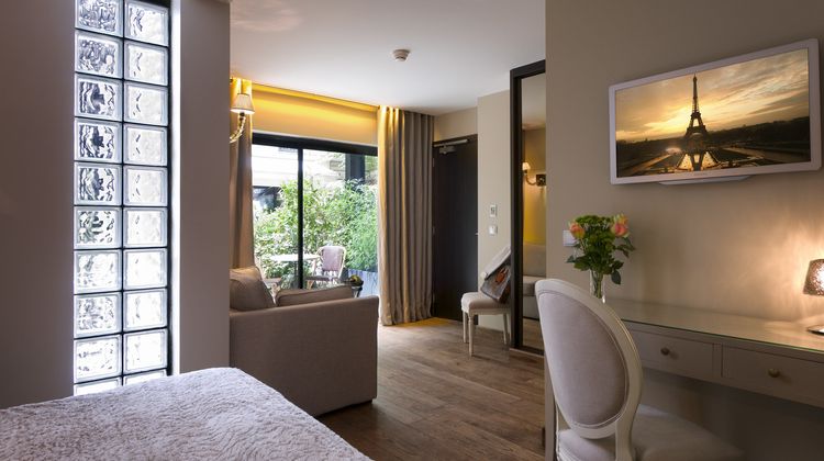 B Montmartre Room