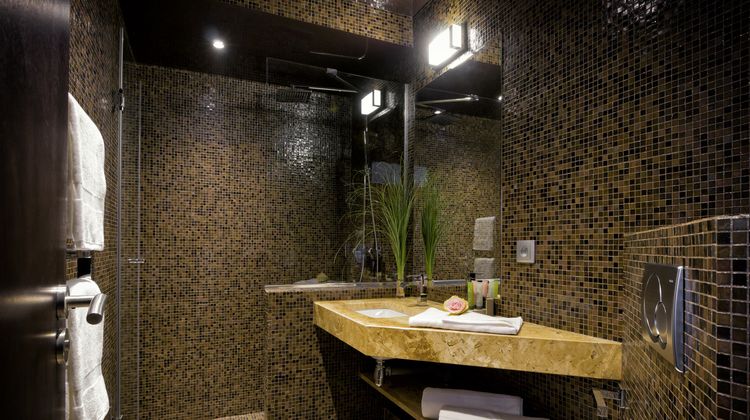 B Montmartre Room