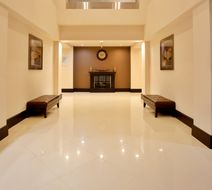 Holiday Inn Express Hotel & Suites Lobby