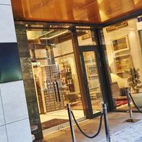 Envoy Hotel