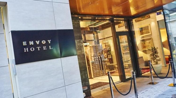 Envoy Hotel Exterior