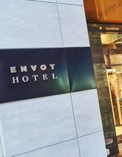 Envoy Hotel