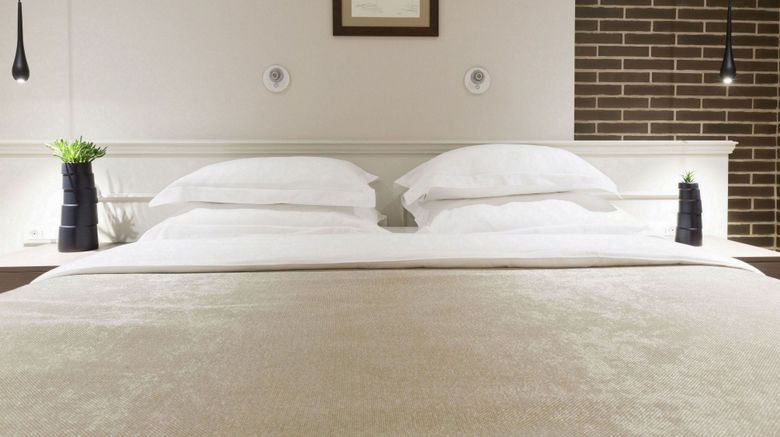 <b>Envoy Hotel Room</b>. Images powered by <a href="https://www.leonardoworldwide.com/" title="Leonardo Worldwide" target="_blank">Leonardo</a>.