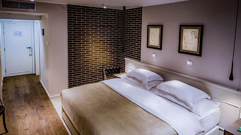 <b>Envoy Hotel Room</b>. Images powered by <a href="https://www.leonardoworldwide.com/" title="Leonardo Worldwide" target="_blank">Leonardo</a>.