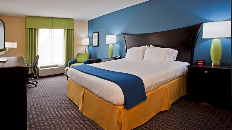 Holiday Inn Express Hotel & Suites Largo Room