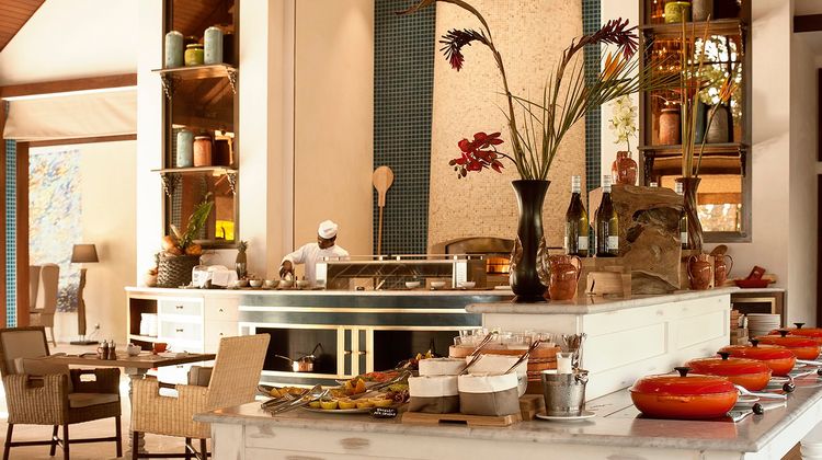 H Resort Beau Vallon Beach Restaurant