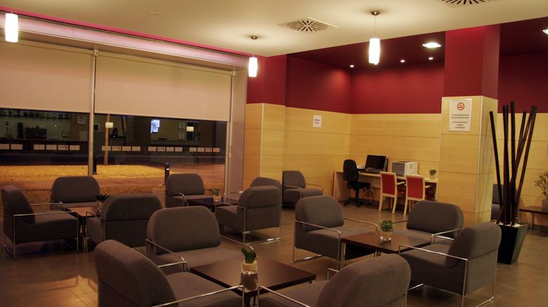 <b>Holiday Inn Express Madrid-Getafe Lobby</b>. Images powered by <a href="https://www.leonardoworldwide.com/" title="Leonardo Worldwide" target="_blank">Leonardo</a>.