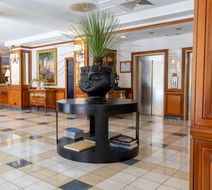 Grand Hotel Tiberio Lobby
