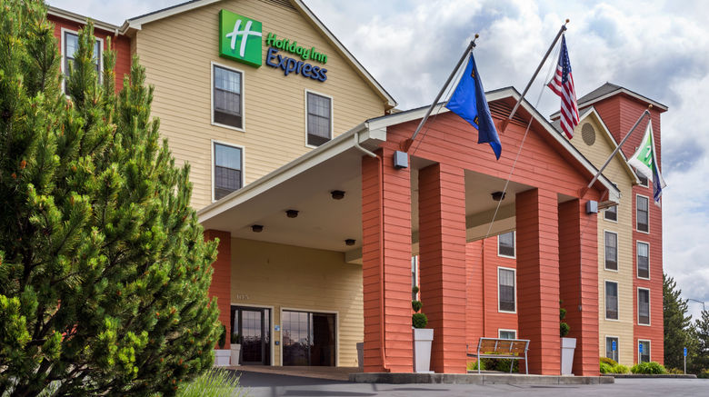 Holiday Inn Express Exterior. Images powered by <a href="https://www.leonardoworldwide.com" target="_blank" rel="noopener">Leonardo</a>.