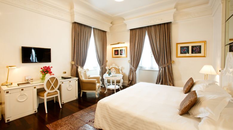 <b>Baccarat Hotel Rome Room</b>. Images powered by <a href="https://www.leonardoworldwide.com/" title="Leonardo Worldwide" target="_blank">Leonardo</a>.
