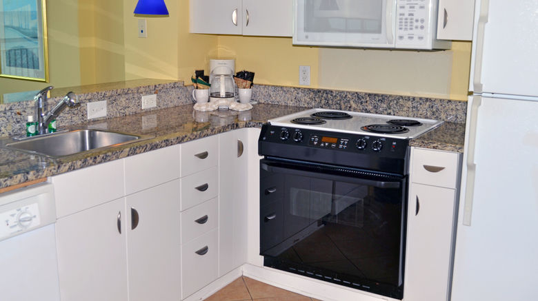 <b>Avista Resort Room</b>. Images powered by <a href="https://www.leonardoworldwide.com/" title="Leonardo Worldwide" target="_blank">Leonardo</a>.