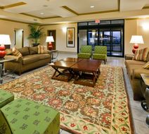 Holiday Inn Express & Suites Pell City Lobby