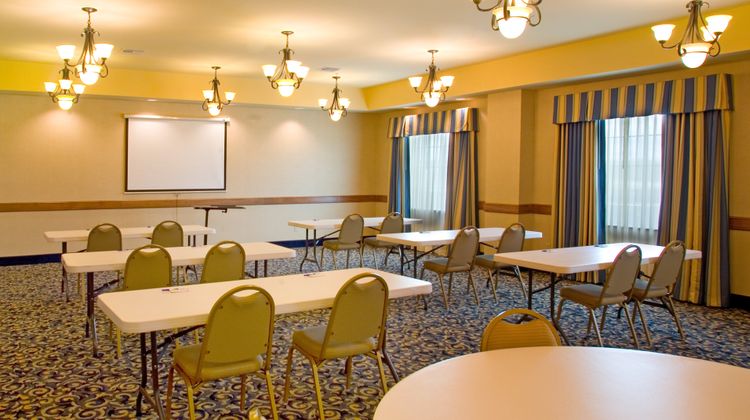 Holiday Inn Express Jourdanton Meeting